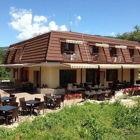 Pensiunea Valea Lupului Valea Lupului (Buzau) Exterior foto